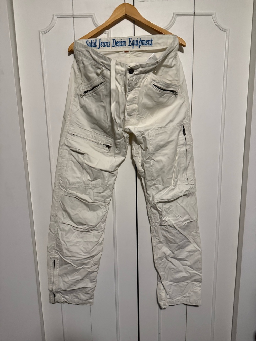 Solid Jeans Denim Equipment White Cargo Pants with Zippered Pockets